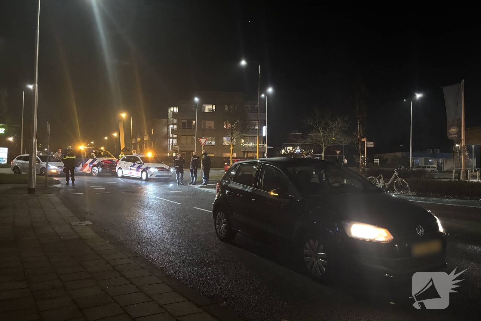 Fietser gewond bij botsing bij rotonde, Archipelweg in Leeuwarden