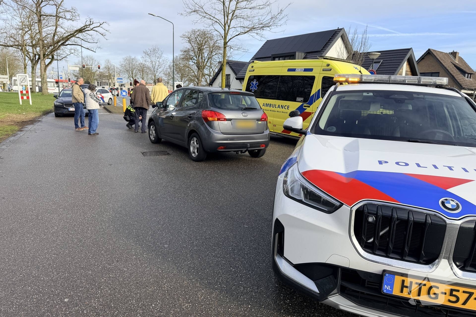 Fietsster gewond bij aanrijding met auto, De Savornin Lohmanstraat in Veghel