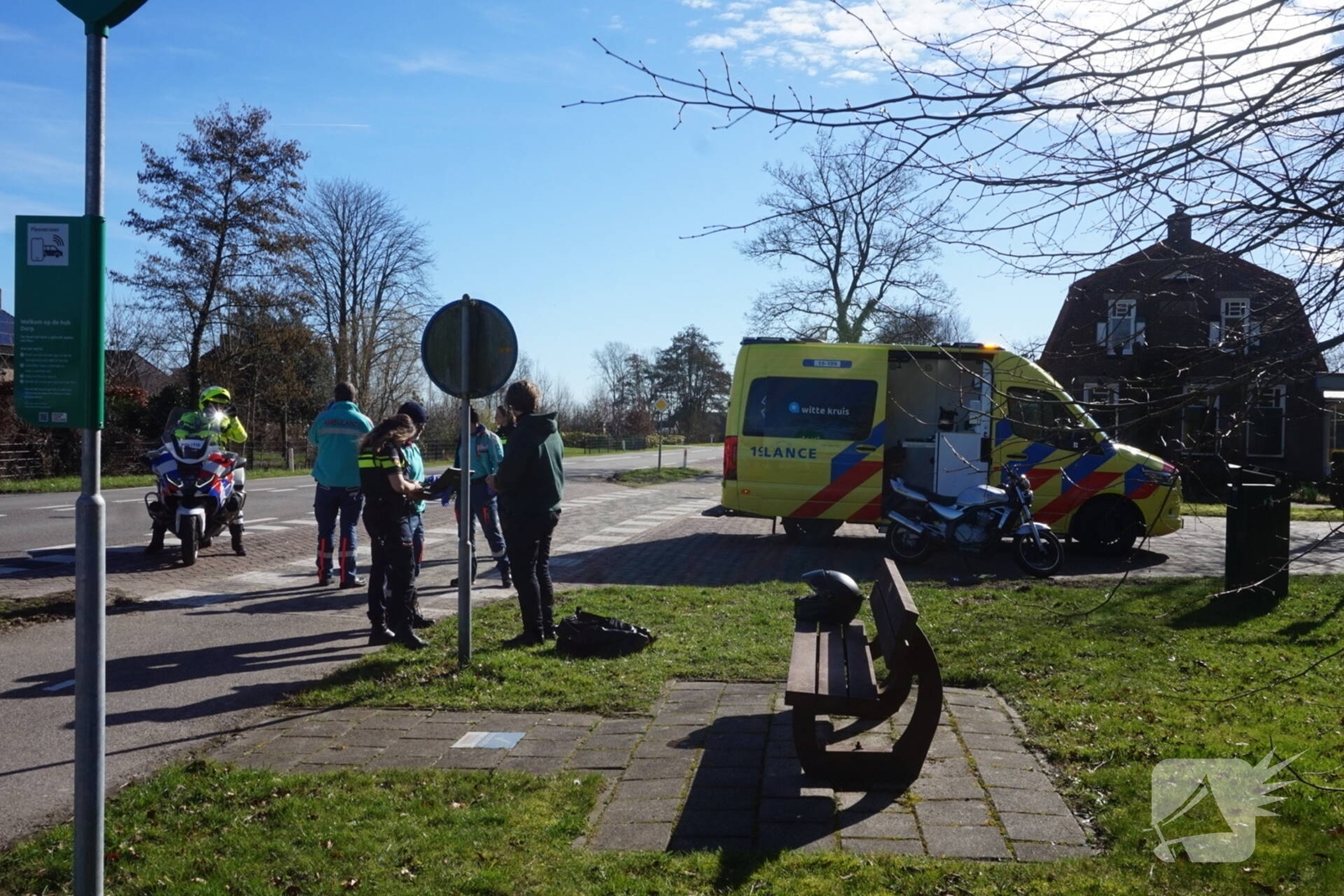 Ongeval met motorrijder leidt tot spoedhulp, Kloosterweg - N654 3,6 in Noordgouwe