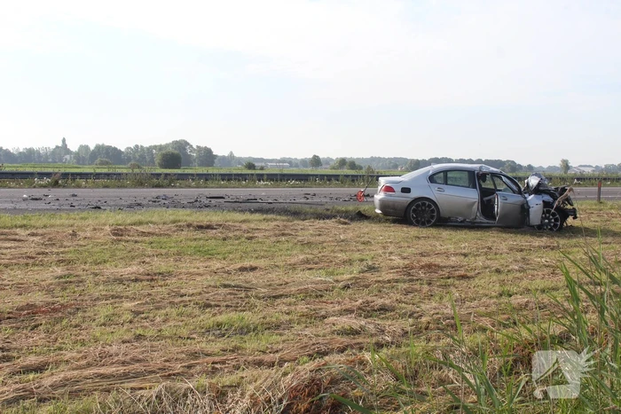 Auto rijdt op vrachtwagen bestuurder komt om