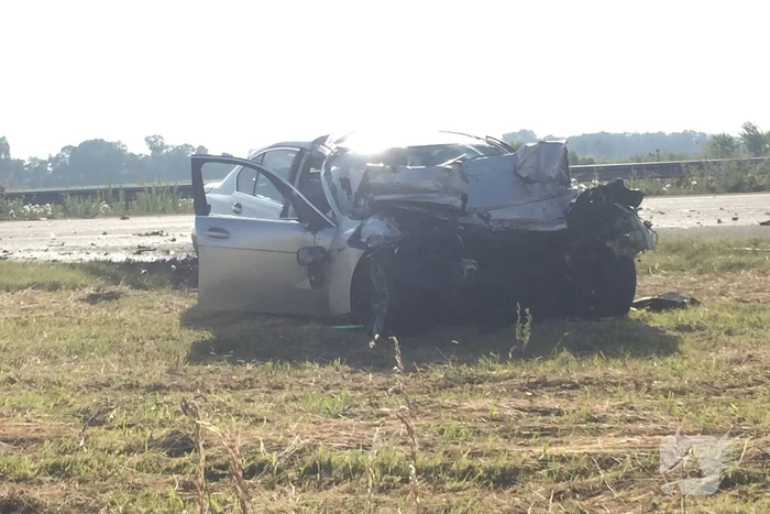Auto rijdt op vrachtwagen bestuurder komt om