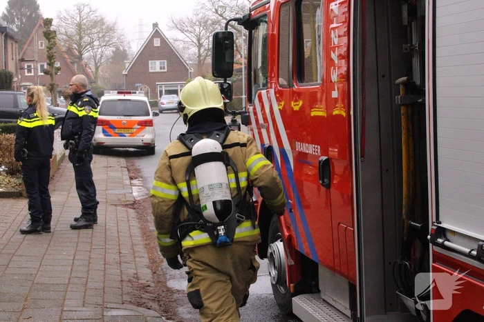 Straat afgesloten na gaslekkage in woning