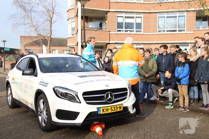 Spectaculaire Veilig Verkeer Nederland remwegdemonstratie