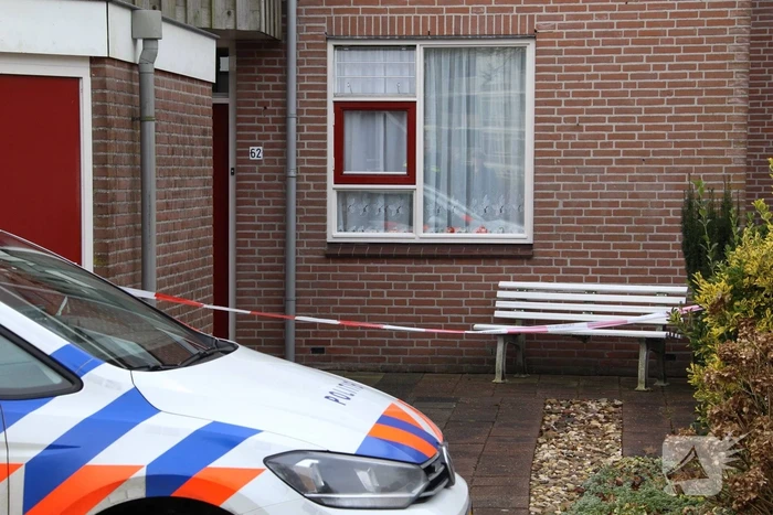 Politie doet onderzoek naar overval op woning