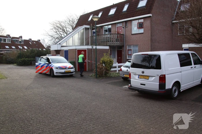 Politie doet onderzoek naar overval op woning