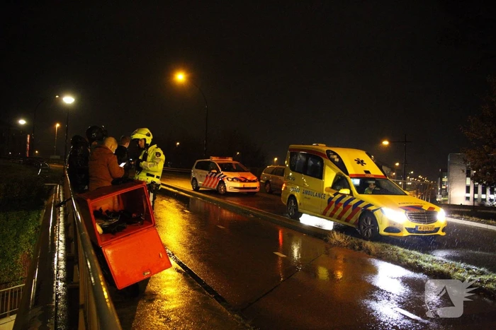 Maaltijdbezorger botst op wielrenner