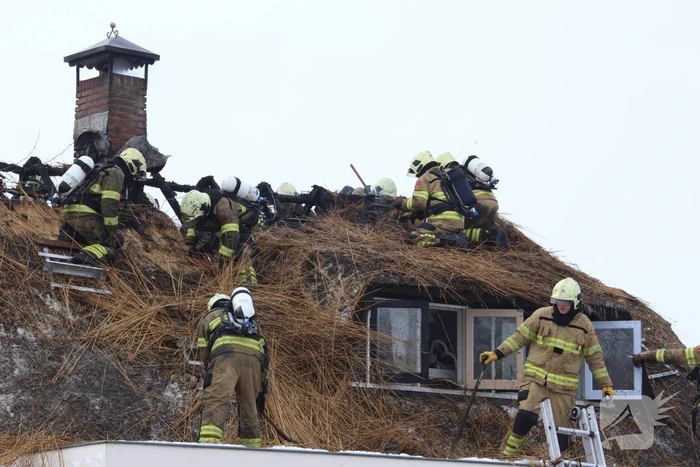 Woonboederij verwoest na schoorsteenbrand