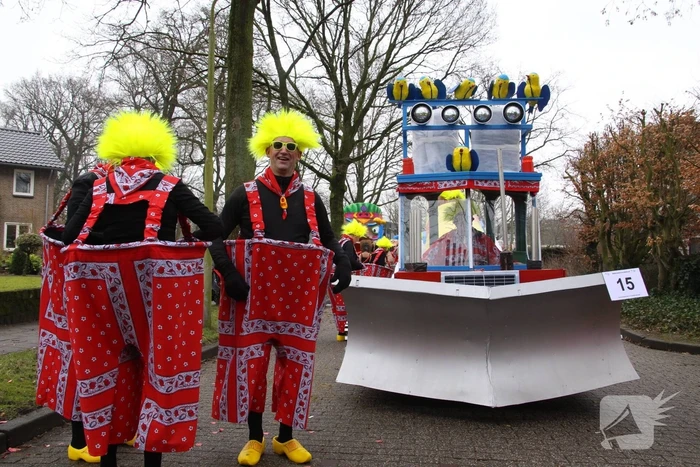 Drukke gezelligheid bij 41e carnavalsoptocht