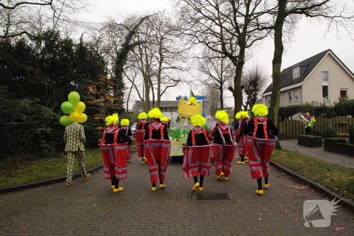 Drukke gezelligheid bij 41e carnavalsoptocht