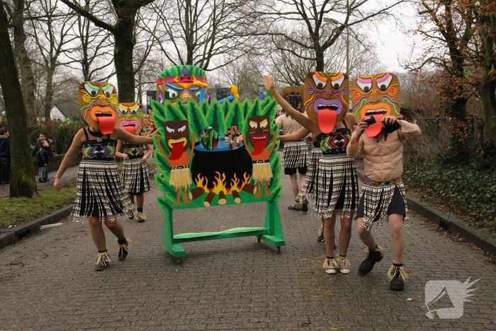 Drukke gezelligheid bij 41e carnavalsoptocht