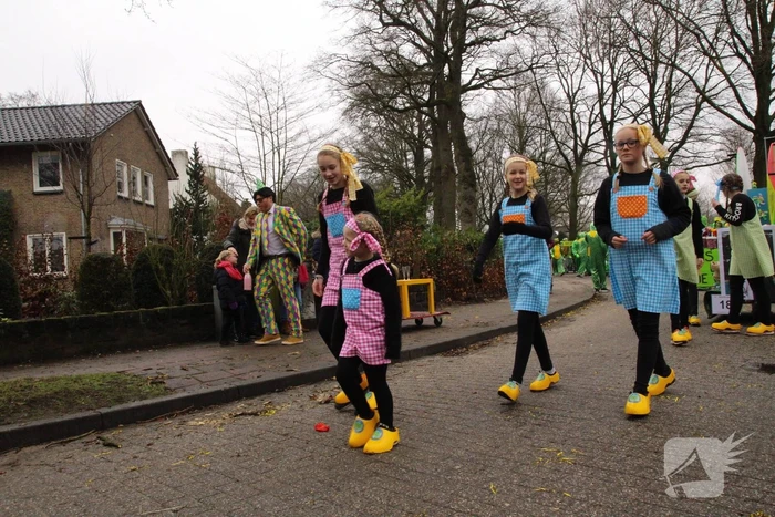Drukke gezelligheid bij 41e carnavalsoptocht