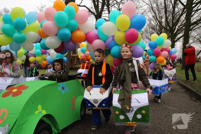 Drukke gezelligheid bij 41e carnavalsoptocht