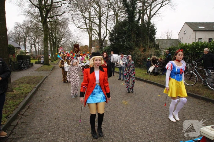 Drukke gezelligheid bij 41e carnavalsoptocht