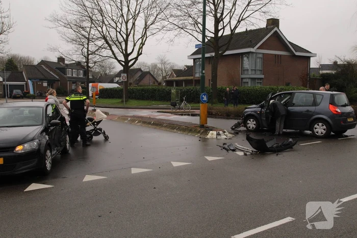 Flinke schade na botsing op kruising