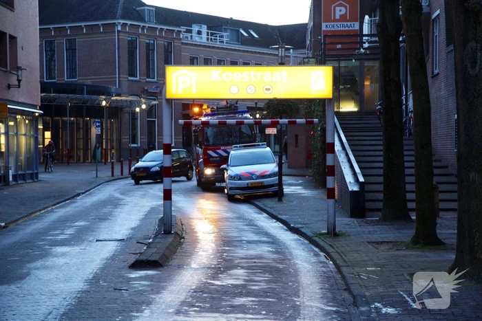 Brandweer rukt uit voor brand in parkeergarage