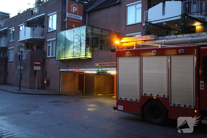 Brandweer rukt uit voor brand in parkeergarage