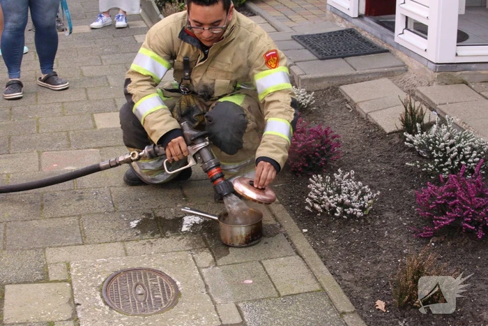 Bewoner vergeet pannetje van het vuur te halen