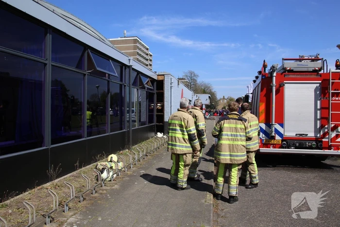 Europees ballroom dancing gestaakt door brand
