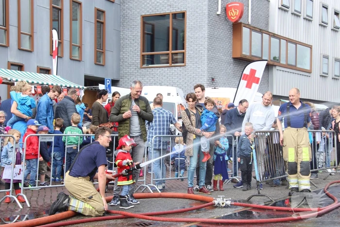 Burgemeester opent veilgheidsdag