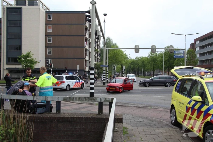 Veel schade na botsing op kruising