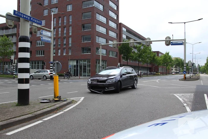 Veel schade na botsing op kruising