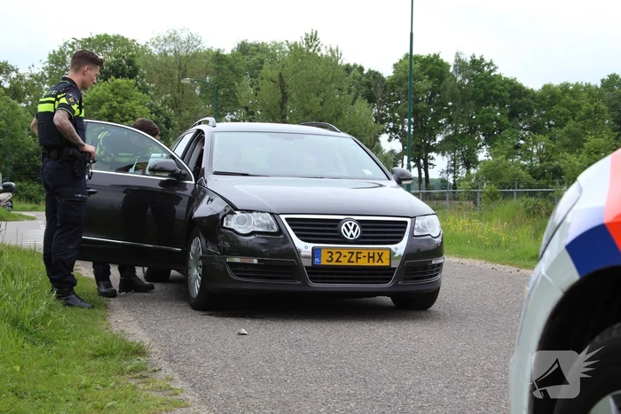 Schade bij botsing op rotonde