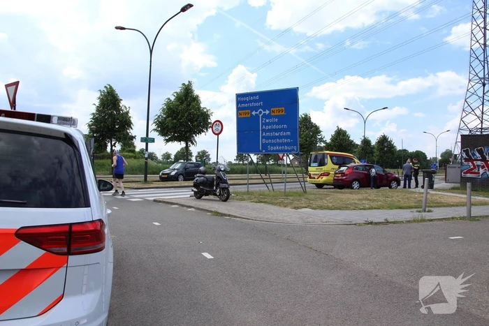 Brommer aangereden door auto