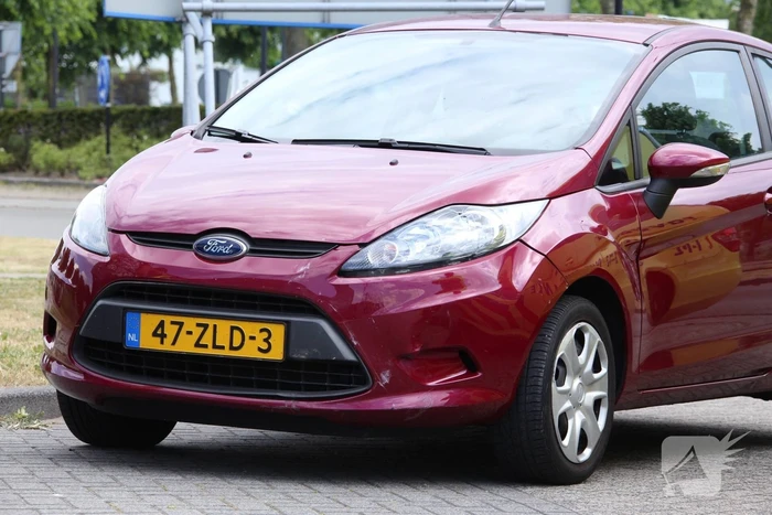 Brommer aangereden door auto