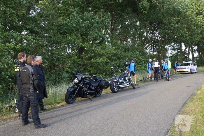 Wielrenners gewond na botsing met motorrijders