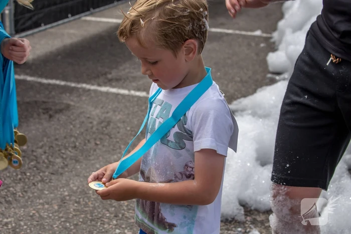 Grote opkomst bij eerste Bubbel Run in Nederland
