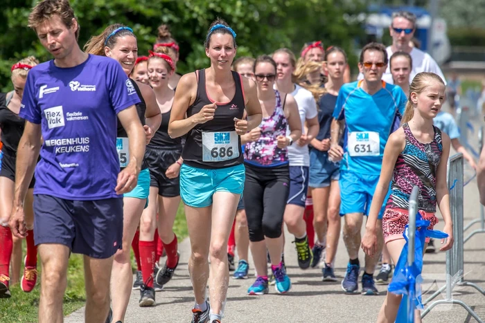 Grote opkomst bij eerste Bubbel Run in Nederland