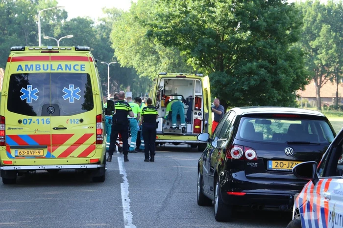 Fietser slaat over de kop en raakt ernstiger gewond