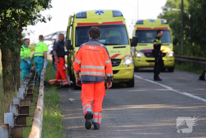 Fietser slaat over de kop en raakt ernstiger gewond