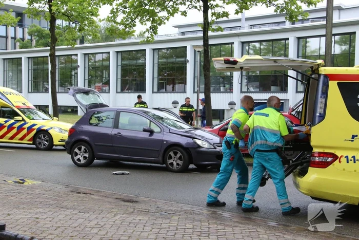 Twee gewonden na flinke crash