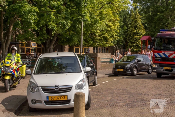 Kindje bekneld op schoolplein Aloysiusschool
