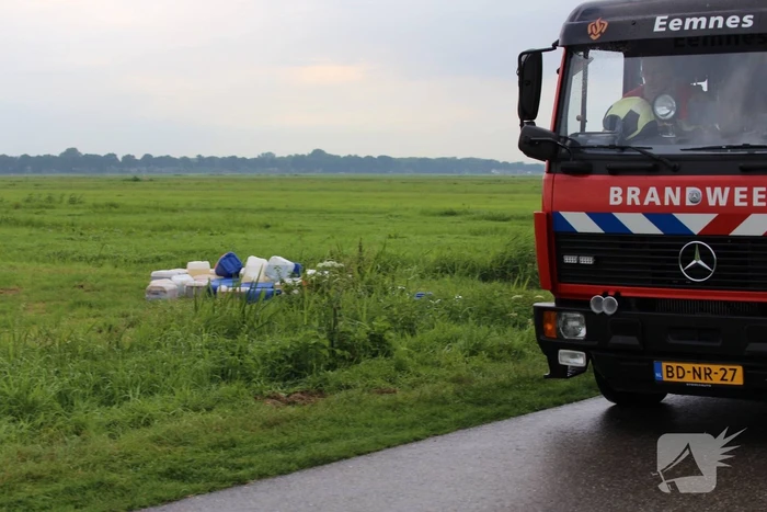 Meerdere plaatsen tientallen vaten gedumpt