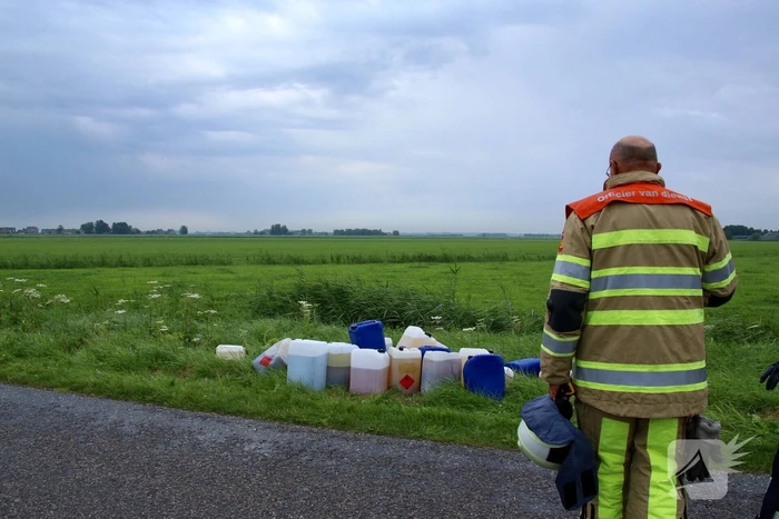 Meerdere plaatsen tientallen vaten gedumpt