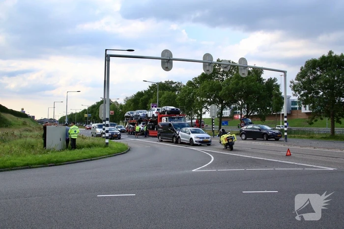 Flinke crash bij kop-staartbotsing