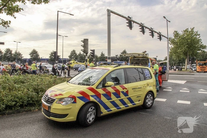 Fietser zwaargewond na val