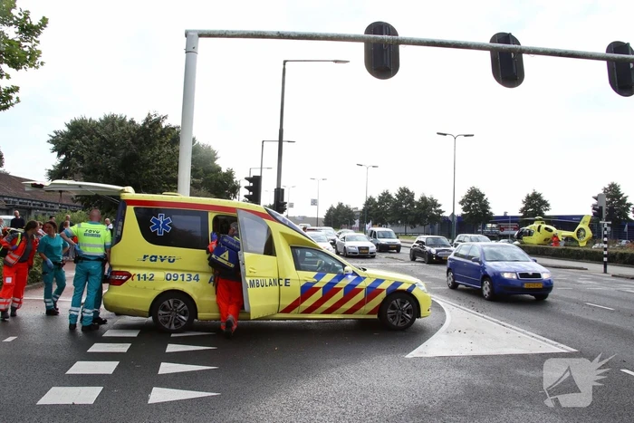 Fietser zwaargewond na val