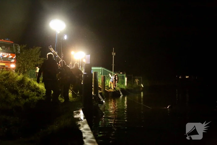 Brommobiel te water