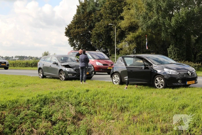 Flinke schade na kop-staartbotsing
