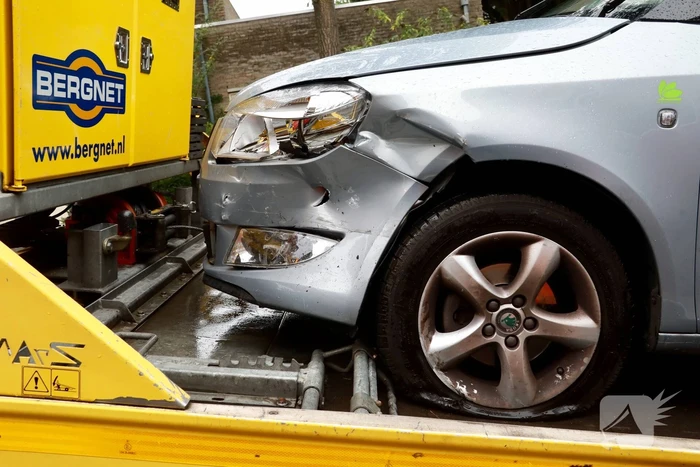 Flinke aanrijding na uitrijden parkeergarage