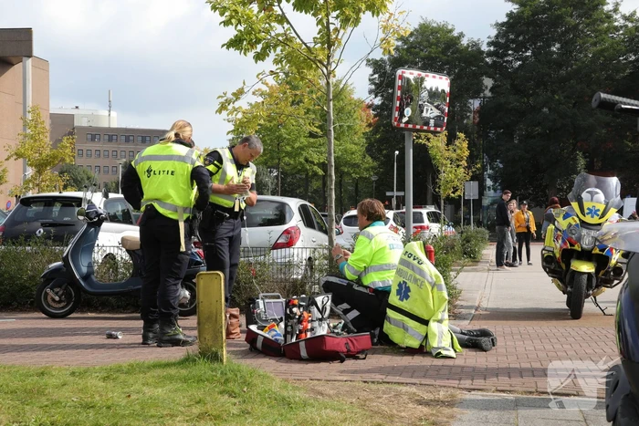 Scooterrijder aangereden door auto