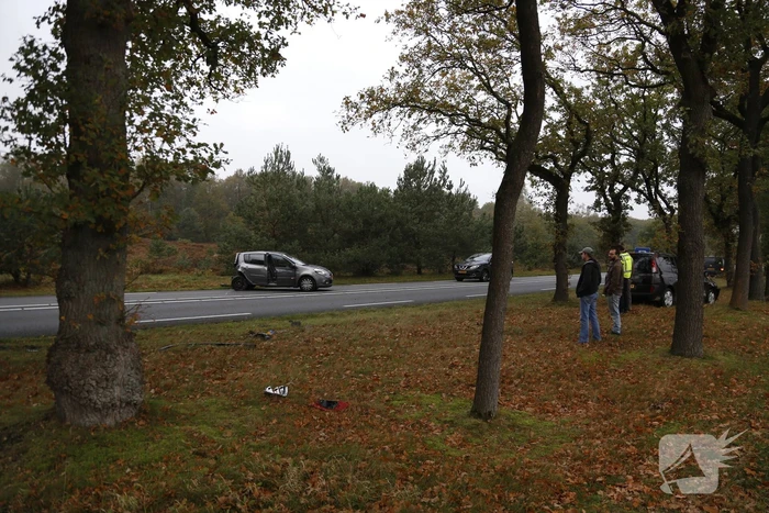 Enorme crash met meerdere auto's
