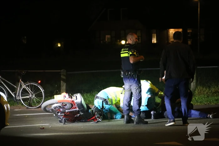 Brommerrijder gewond bij aanrijding