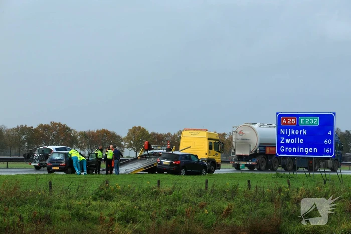 Meerdere voertuigen betrokken bij ongeval op snelweg