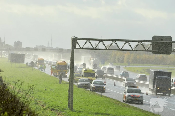 Meerdere voertuigen betrokken bij ongeval op snelweg