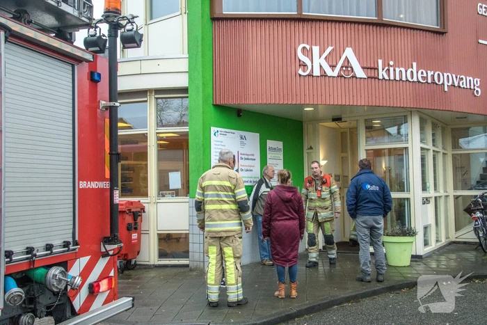 Kinderdagverblijf ontruimd na vreemde lucht