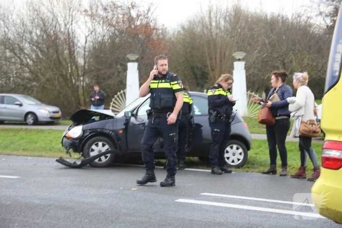 Veel schade na botsing met tractor